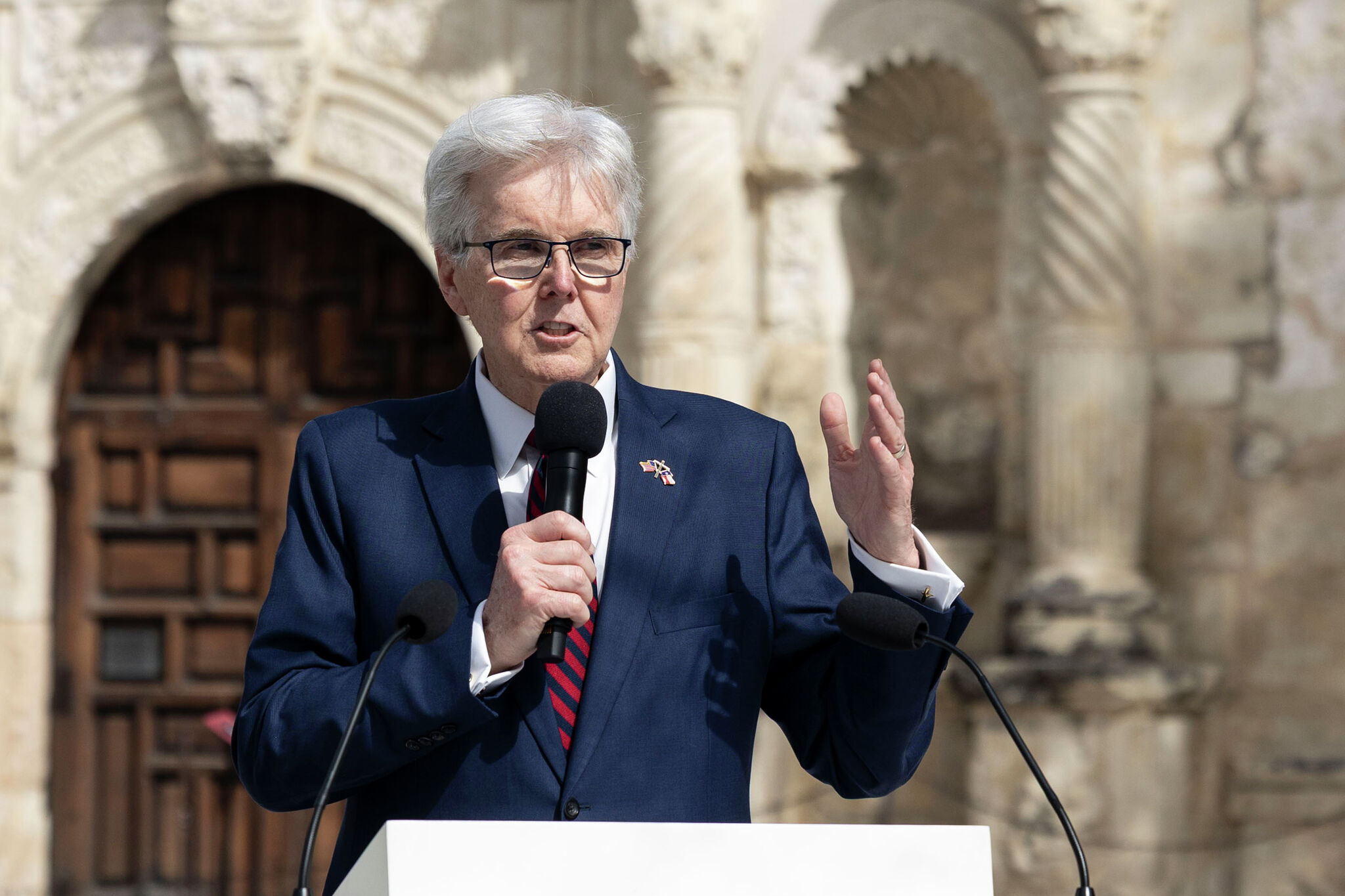 Lt. Gov. Dan Patrick endorses Mayes Middleton in Republican attorney general runoff