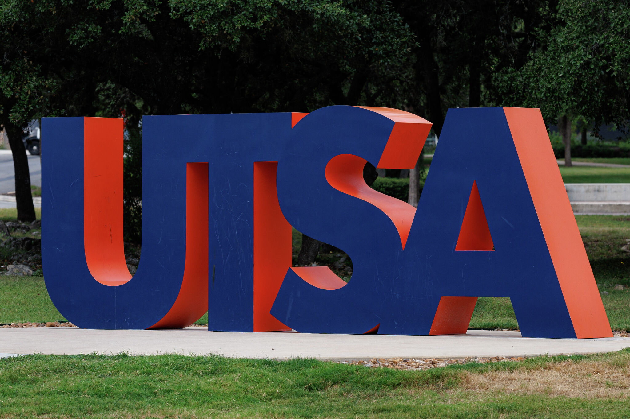 UTSA to end partnership with Dallas police on violent crime plan, chief says