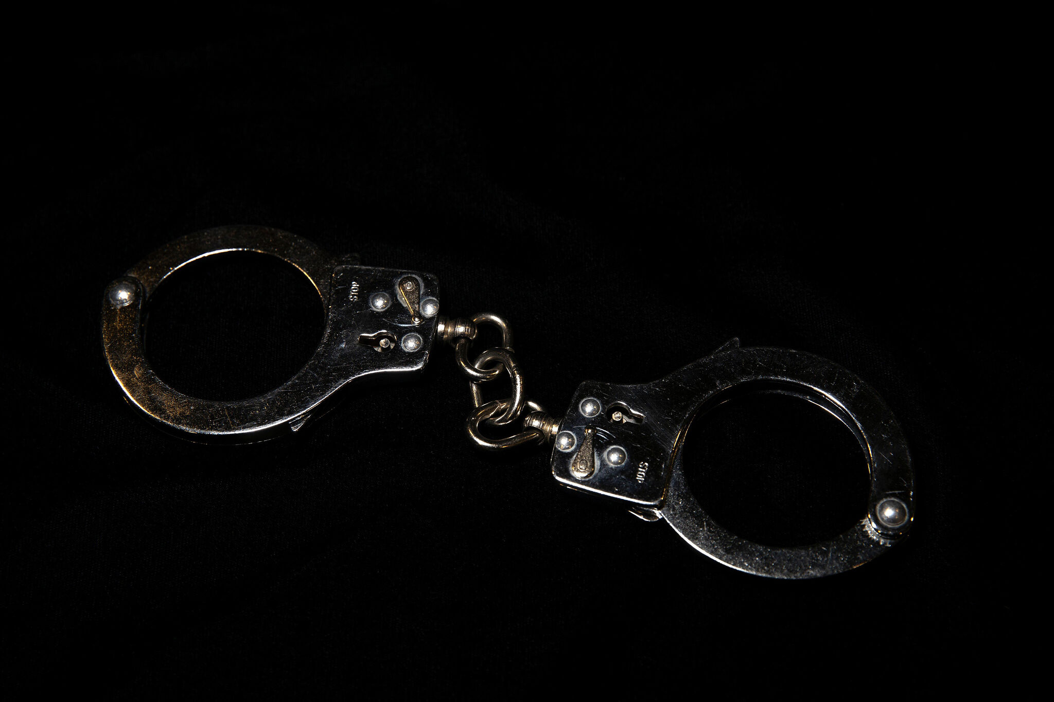 Arlington police officer arrested on sexual assault, official oppression charges