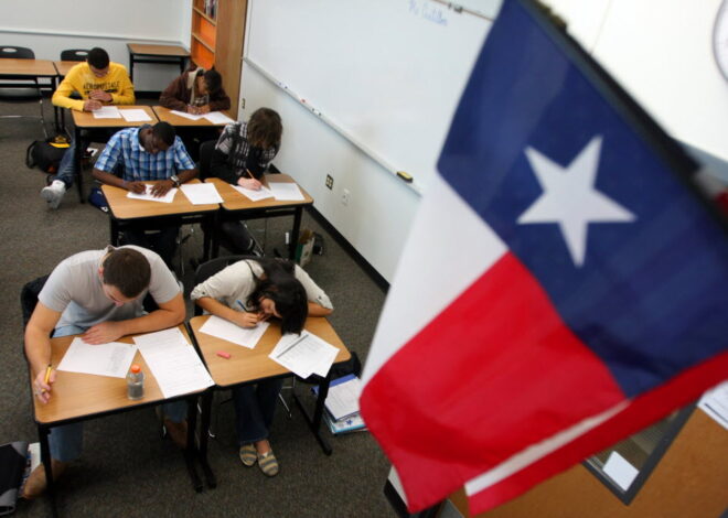 Texas public school enrollment falls by more than 76,000 students, report shows